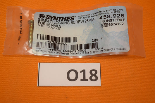 Synthes 458.928 Titanium Locking Screw 5 x 28mm -NEW