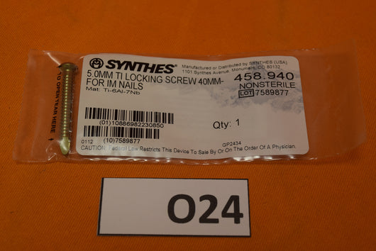 Synthes 458.940 Titanium Locking Screw 5 x 40mm -NEW