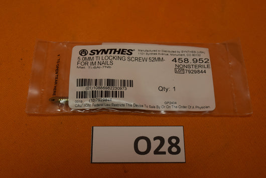 Synthes 458.952 Titanium Locking Screw 5 x 52mm -NEW