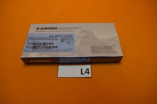 Synthes 04.005.434S T25 Stardrive Locking Screw 4 x 44mm -NEW