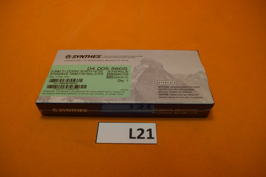 Synthes 04.005.560S T25 Stardrive Locking Screw 5 x 70mm -NEW