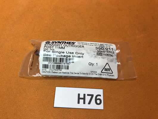Synthes 390.11 Straight Outrigger Post 11mm -NEW