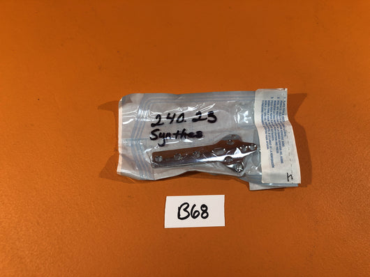 SYNTHES 240.23 CLOVERLEAF PLATE 3 HOLES 88MM