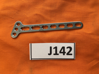 SYNTHES 241.071  3.5MM LCP T-PLATE 3 HOLE HEAD/7 HOLE SHAFT/96MM OBLIQUE RIGHT